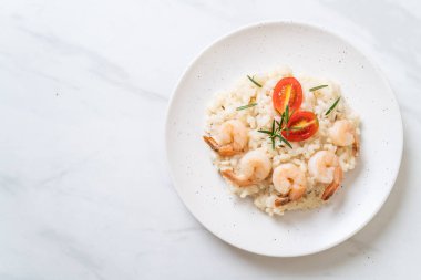 karides ile İtalyan risotto