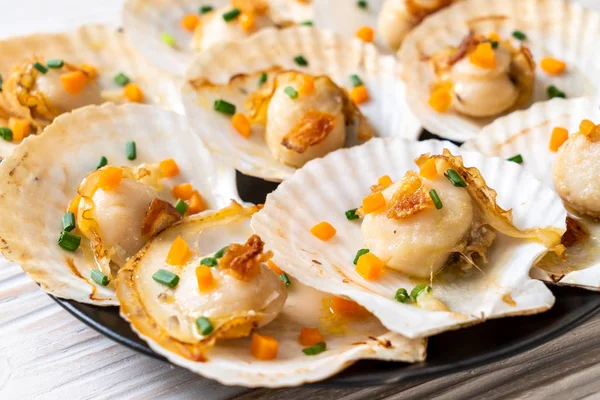 tereyağı ile ızgara tarak shell