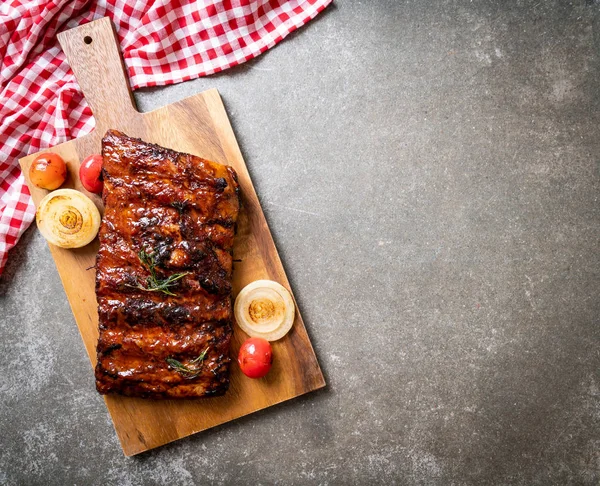 Vepřové žebírka Grilovaná barbecue — Stock fotografie