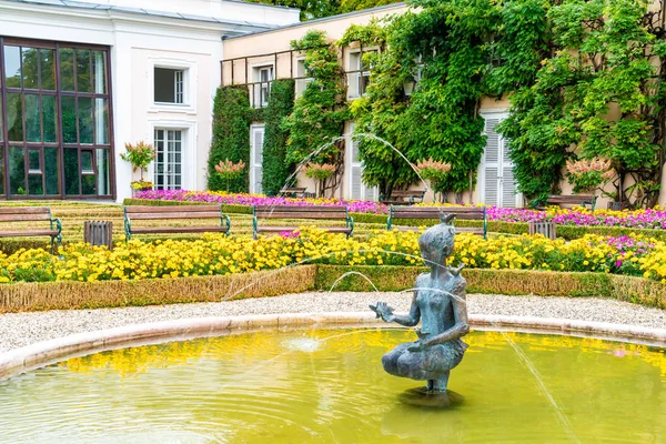 Mirabell Bahçe Salzburg City