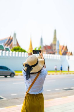 Mutlu Asyalı kadın seyahat Tayland