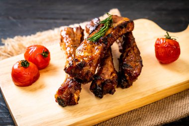 Izgara Barbekü kaburga domuz