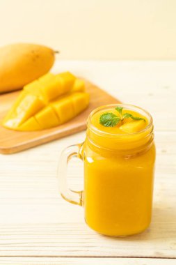 taze mango smoothies 