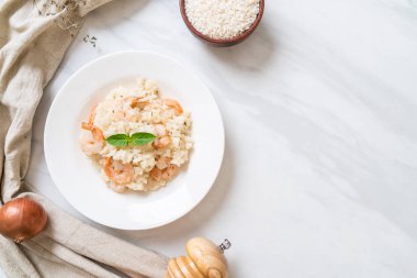 karides ile İtalyan risotto