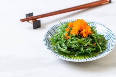 Yosun Salata karides yumurta - Japon tarzı