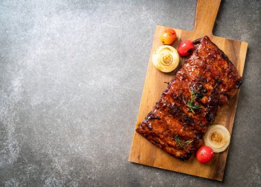 Izgara Barbekü kaburga domuz