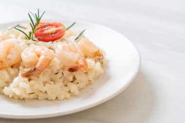 karides ile İtalyan risotto