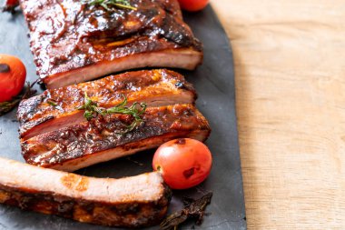 Izgara Barbekü kaburga domuz