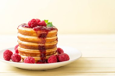 taze ahududu ile gözleme