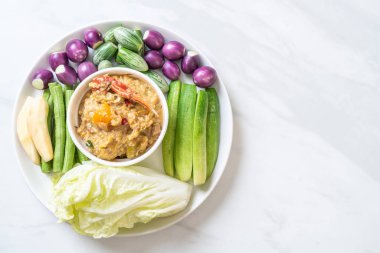 Chili Yapıştır kaynamaya yengeç veya Hindistan cevizi m ile yengeç ve soya sos ile