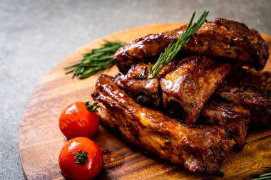 Izgara Barbekü kaburga domuz