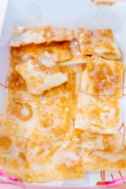 roti ile şekerli yoğunlaştırılmış süt