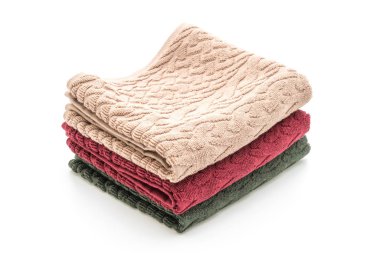 Beyaz arkaplanda havlu