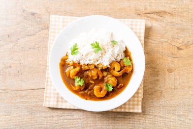 Pirinç Köri soslu karides