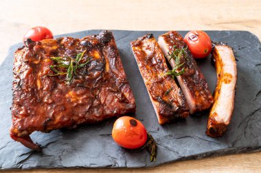 Izgara Barbekü kaburga domuz