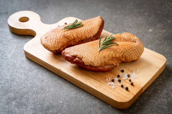 taze çiğ duck meme