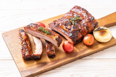 Izgara Barbekü kaburga domuz