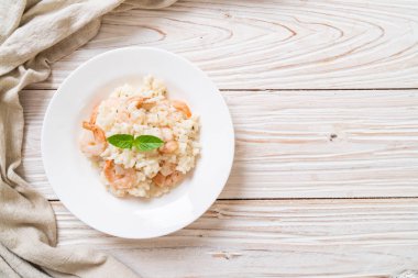 karides ile İtalyan risotto
