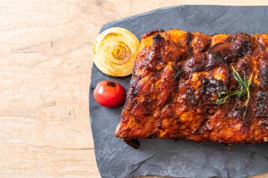 Izgara Barbekü kaburga domuz