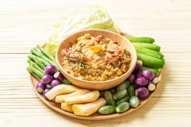 Chili Yapıştır kaynamaya yengeç veya Hindistan cevizi m ile yengeç ve soya sos ile