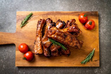 Izgara Barbekü kaburga domuz