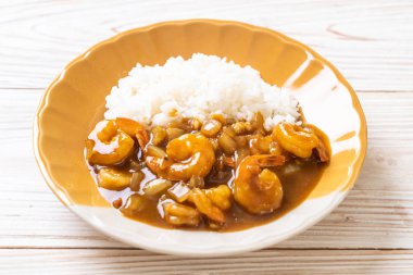 Pirinç Köri soslu karides