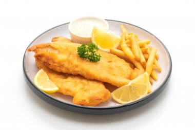 Kızartmalı balık ve patates kızartması.