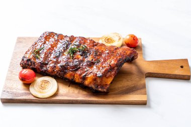 Izgara Barbekü kaburga domuz