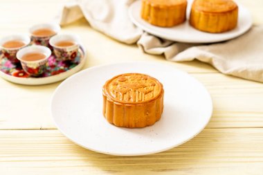 Çin Sonbahar Ortası Festivali için pasta Çince ay