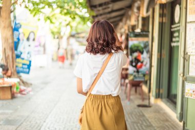 Mutlu Asyalı kadın seyahat Tayland