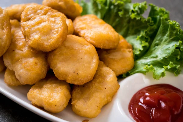 Chicken nuggets with sauce — Stock Photo, Image