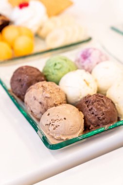 Mix lezzet dondurma kepçe