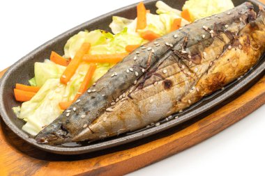 Teriyaki soslu ızgara Saba balık biftek