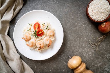 karides ile İtalyan risotto