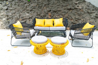 Kanepe dekorasyon açık veranda üzerinde yastık