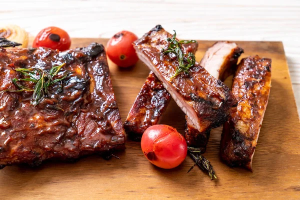 Izgara Barbekü kaburga domuz