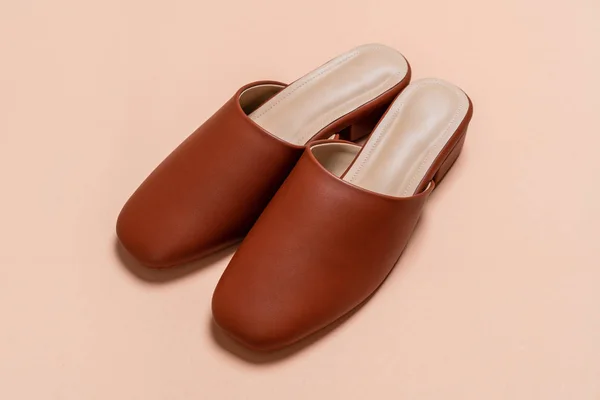 Woman fashion leather shoes — Stock Photo, Image