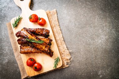 Izgara Barbekü kaburga domuz