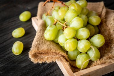 taze yeşil üzüm