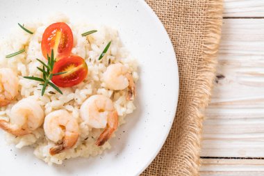 karides ile İtalyan risotto