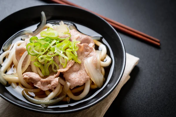 Shoyu udon macarrão ramen com carne de porco (Shoyu Ramen ) — Fotografia de Stock