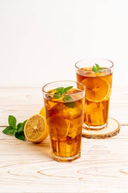 Buz limon çay bardak