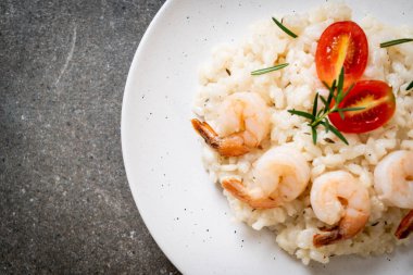 karides ile İtalyan risotto