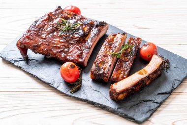 Izgara Barbekü kaburga domuz