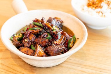 kurutulmuş bak kut pirinç ile