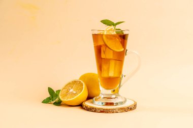 Buz limon çay bardak