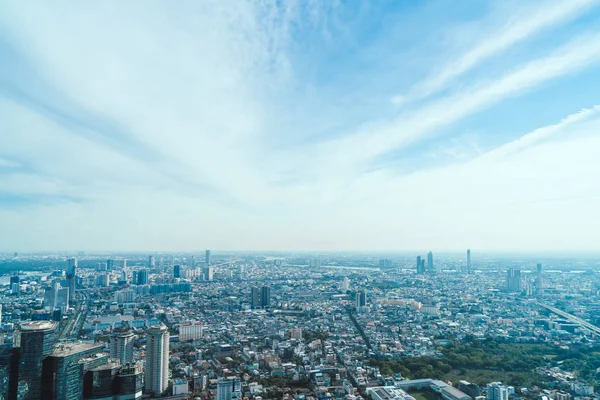 Hermoso paisaje urbano con arquitectura y edificio en Bangkok Th — Foto de Stock