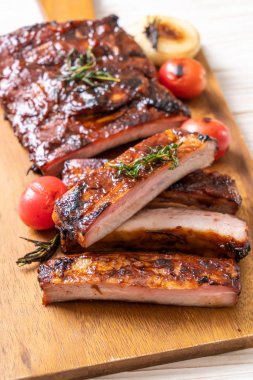 Izgara Barbekü kaburga domuz