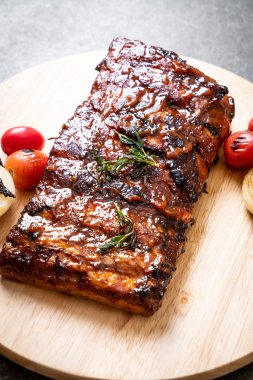 Izgara Barbekü kaburga domuz