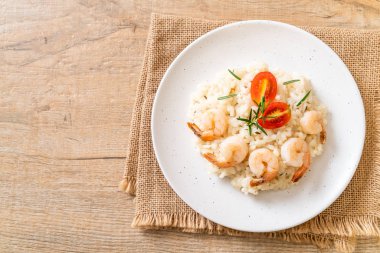 karides ile İtalyan risotto